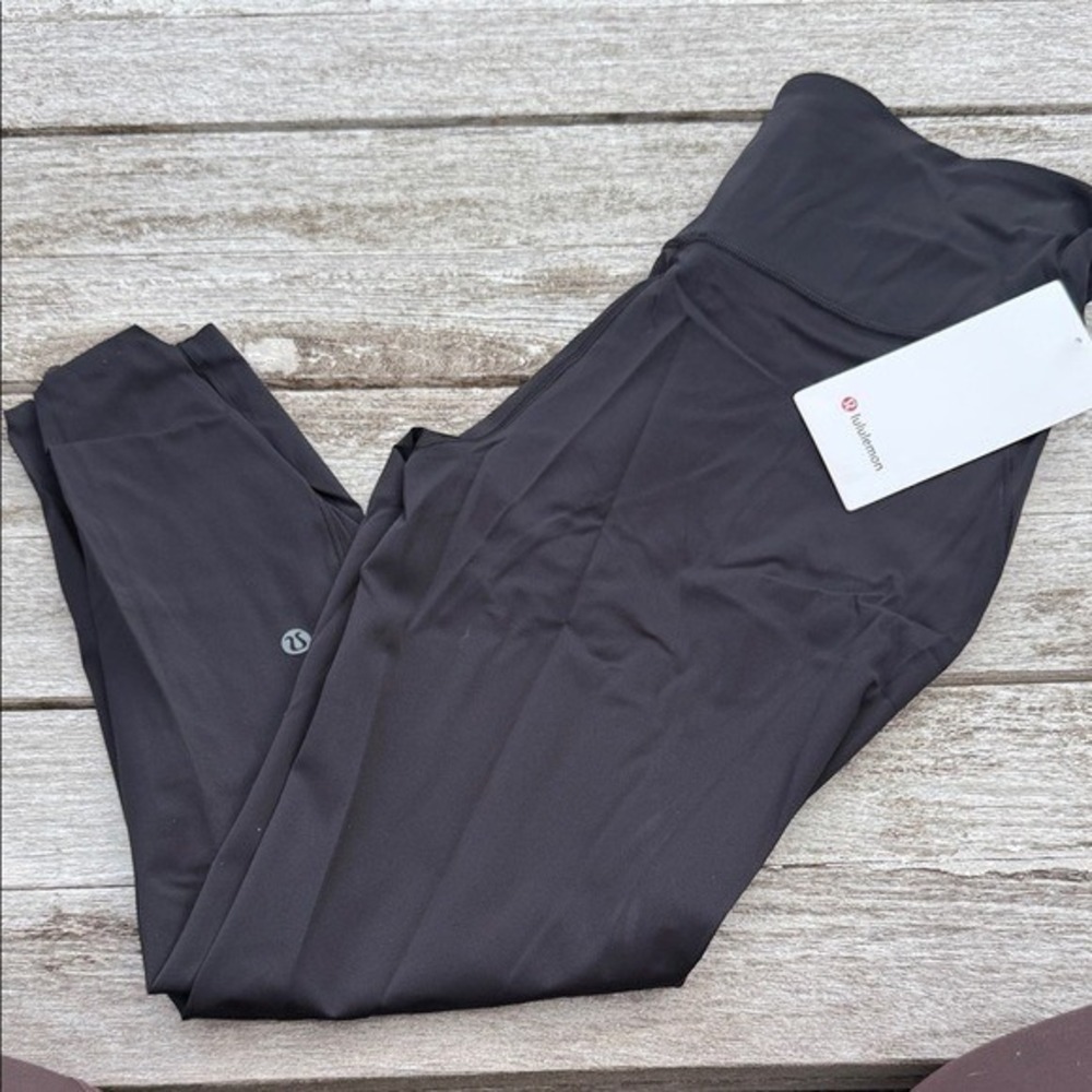 Lululemon Base Pace High-Rise Tight 25"‎ Black size 12 NWT